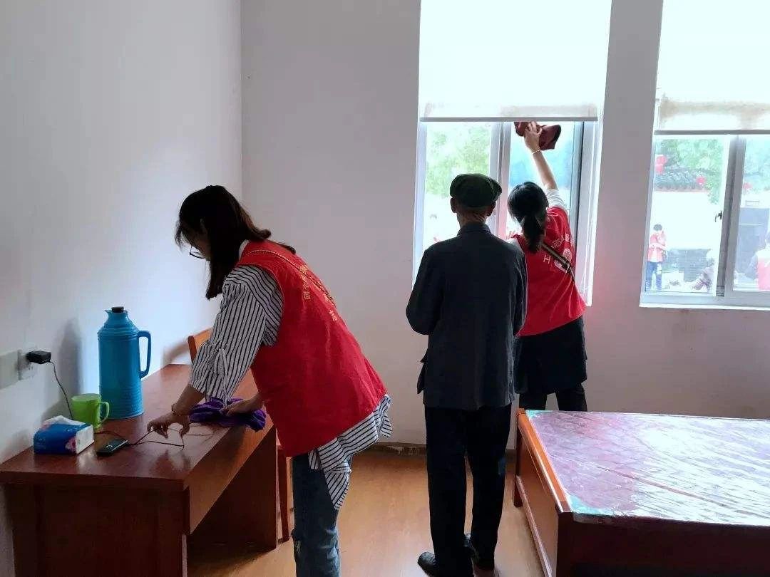 潔匠凈化·的凈工業除臭劑_敬老院等服務機構室內空氣異味凈化解決方案